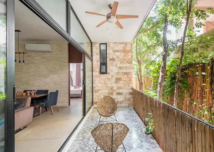 Beauty Designed 3bdr In With Amenities Apartment