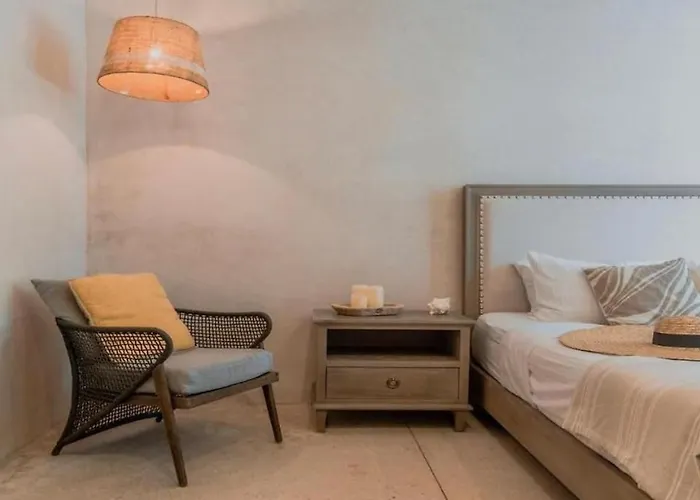 Beauty Designed 3bdr In With Amenities *