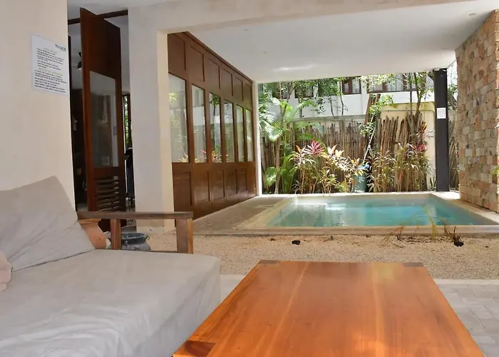 Apartment Beauty Designed 3bdr In With Amenities *