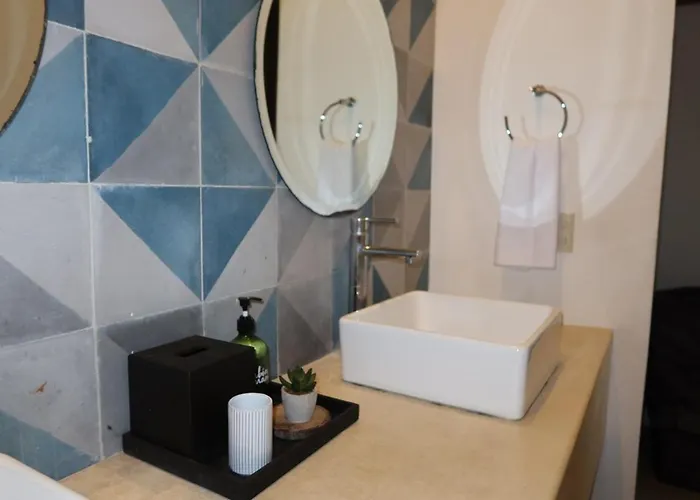Apartment Beauty Designed 3bdr In With Amenities